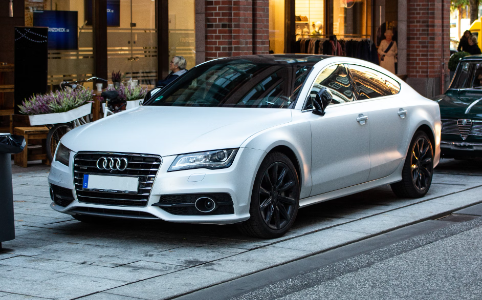 How to vacuum a Audi A8?