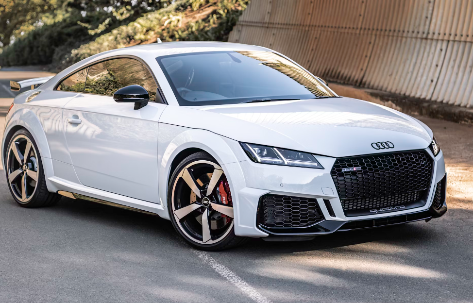 How to wax a Audi TT?