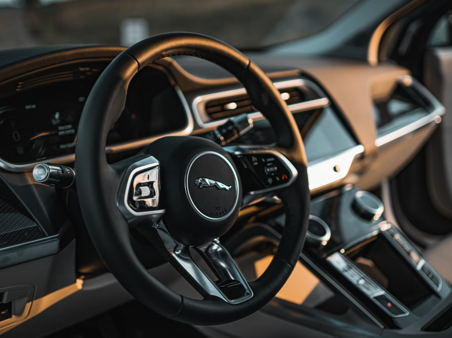 How to wash a Jaguar E-Pace?