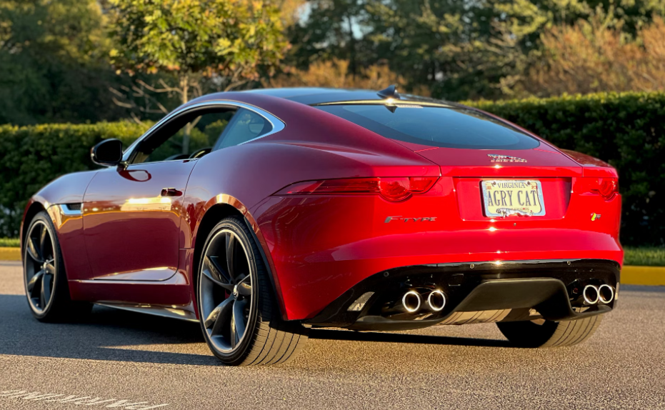 How to wax a Jaguar F-Type?