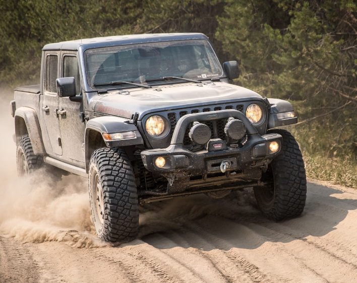 How to wax a Jeep Gladiator?