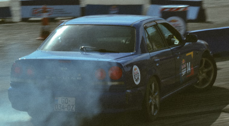 How to wax a Nissan Sentra?