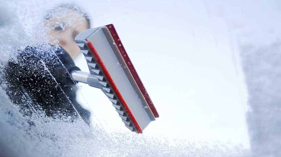 How to Clean Snow off Car Without Scratching: Expert Tips Revealed