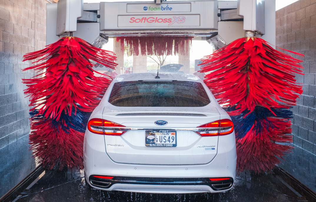 The Pros and Cons of Using Automatic Car Washes