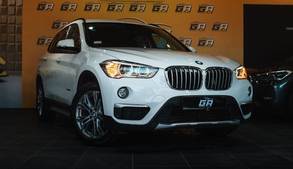 How to wax a BMW X1?