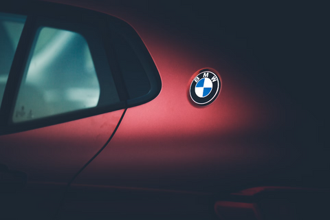 How to polish a BMW X2?