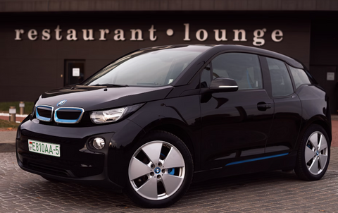 How to wash a BMW i3?
