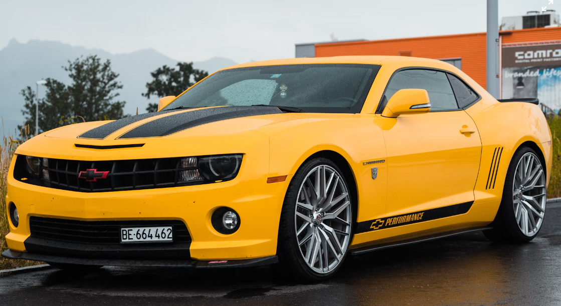 How to wax a Chevrolet Camaro?