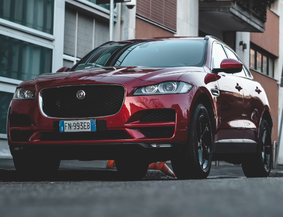 How to polish a Jaguar F-Pace?