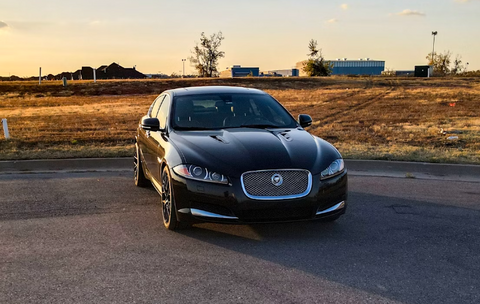 How to wash a Jaguar XF?