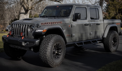 How to vacuum a Jeep Gladiator?