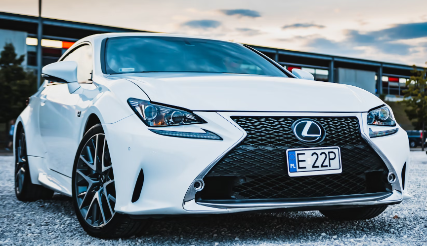 How to polish a Lexus RC?