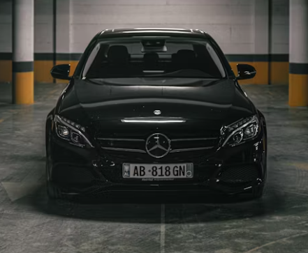 How to vacuum a Mercedes-Benz C-Class?