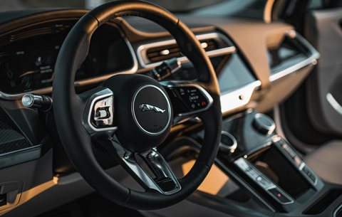 How to polish a Jaguar E-Pace?
