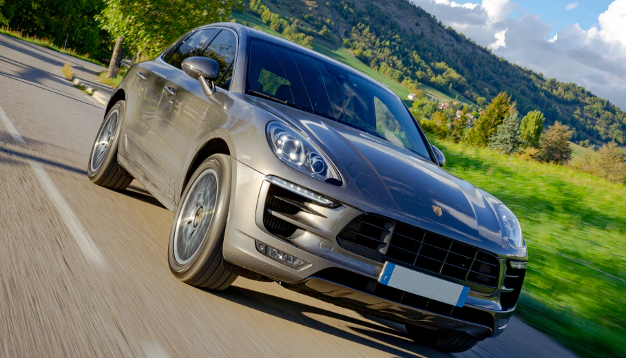 How to polish a Porsche Macan?