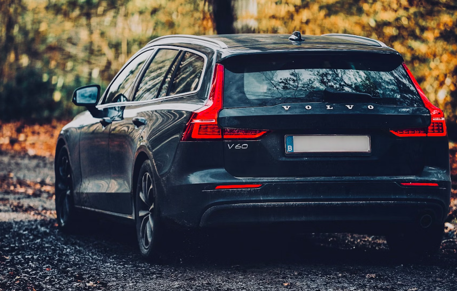 How to wash a Volvo V60?