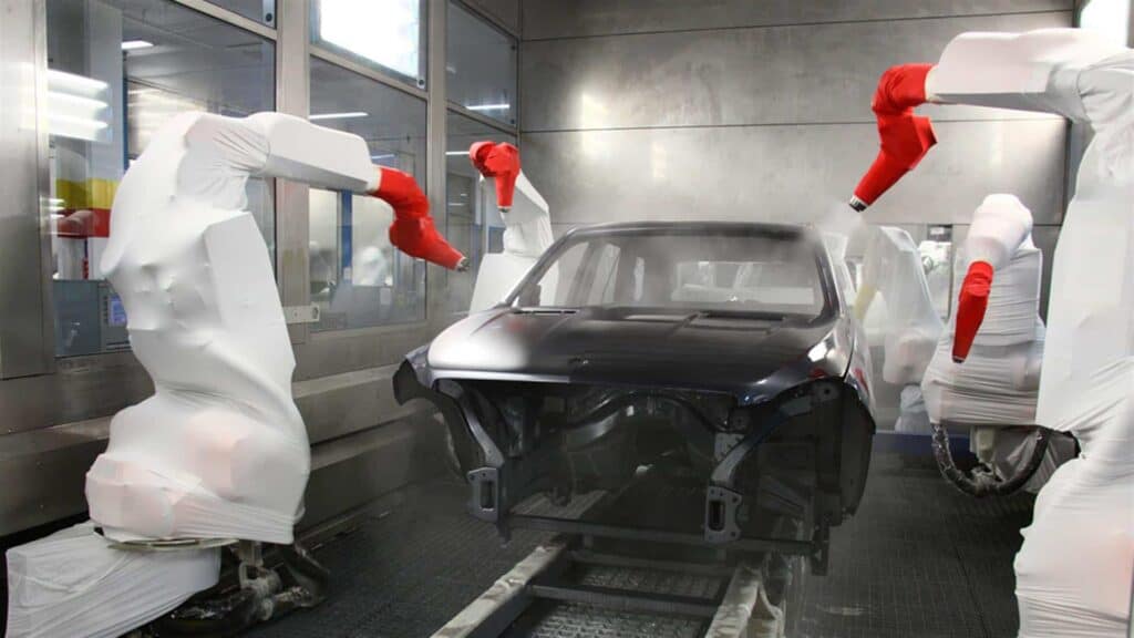 Single-stage paint job and paint plus clear coating are two types of paint jobs used for car, trucks, and SUVs