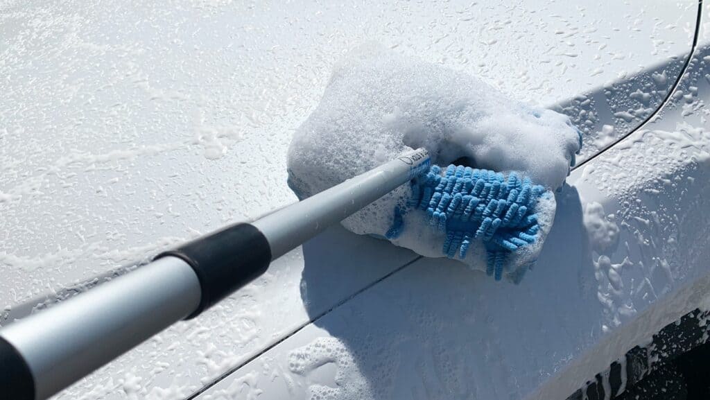 A microfiber wash mitt pole not only makes rooftop cleaning easier, but far less strenuous for the "vertically challenged." Photo Credit: PassionDetailing.ca/Facebook